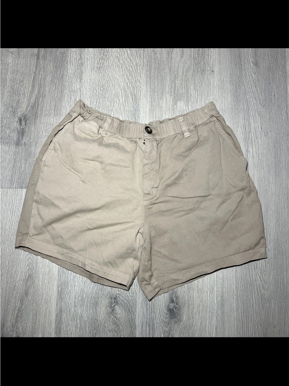 Men's Tan Casual Shorts - Classic Everyday Style